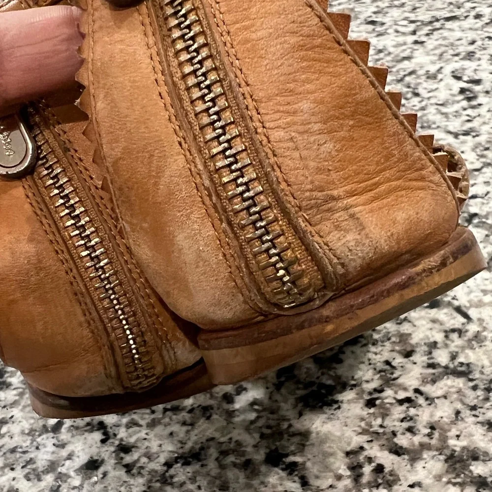 See by Chloe Brown Leather Star Perforated Flat Gladiator Sandals - Picture 16 of 16